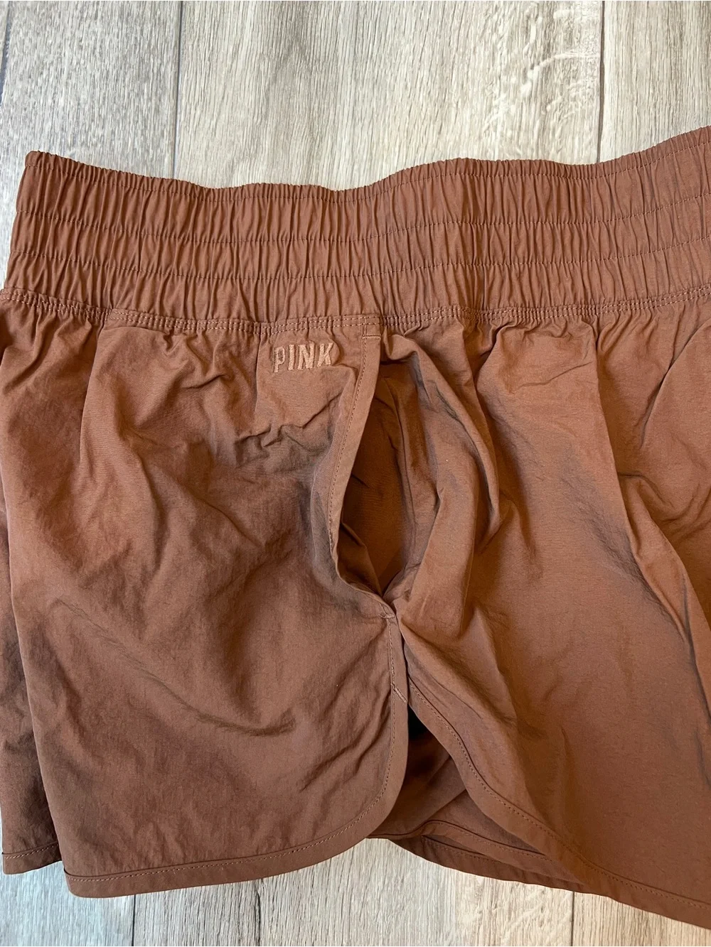 Victoria’s Secret PINK Active Brown Running Shorts Women’s Medium Lined Athletic